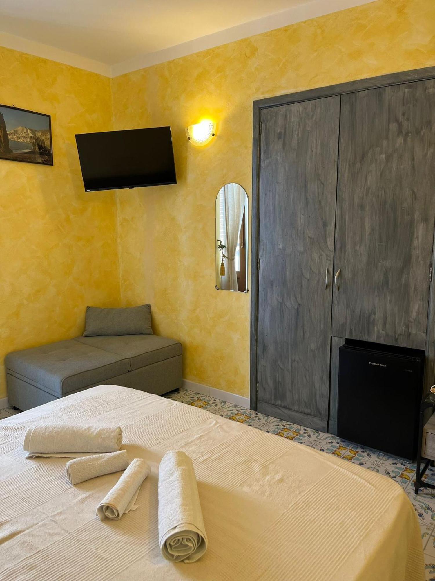 Casa Vacanze Central Cincotta Lipari  Exterior foto