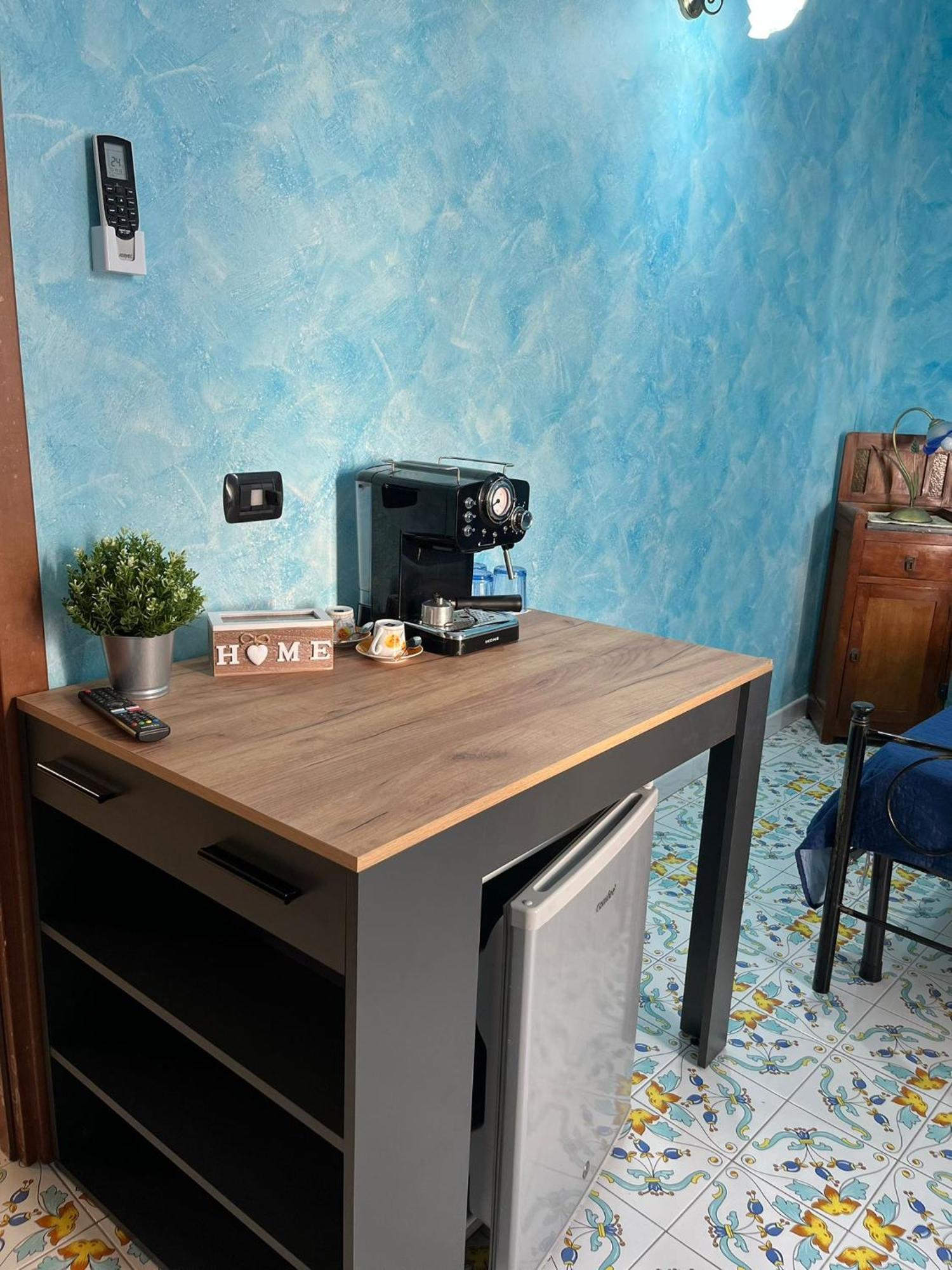 Casa Vacanze Central Cincotta Lipari  Zimmer foto